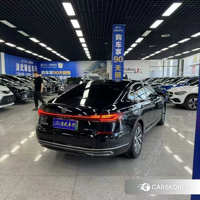 Volkswagen Passat PHEV 2023 Черный из Китая, фото 3