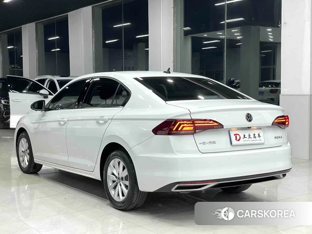 Volkswagen Bora id 4359407 из Китая 11