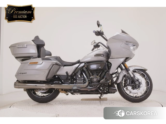 Harley-Davidson Road Glide FLTRXSE 1980 CVO 2023 из Японии