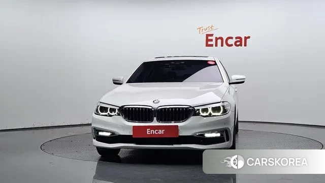 BMW 5 Series (G30) id 3248884 из Кореи 13