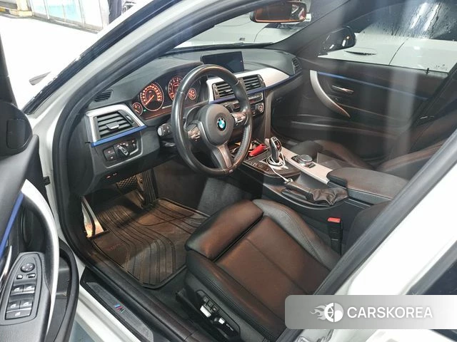 BMW 3 Series (F30) 2018 Белый из Кореи, фото 4