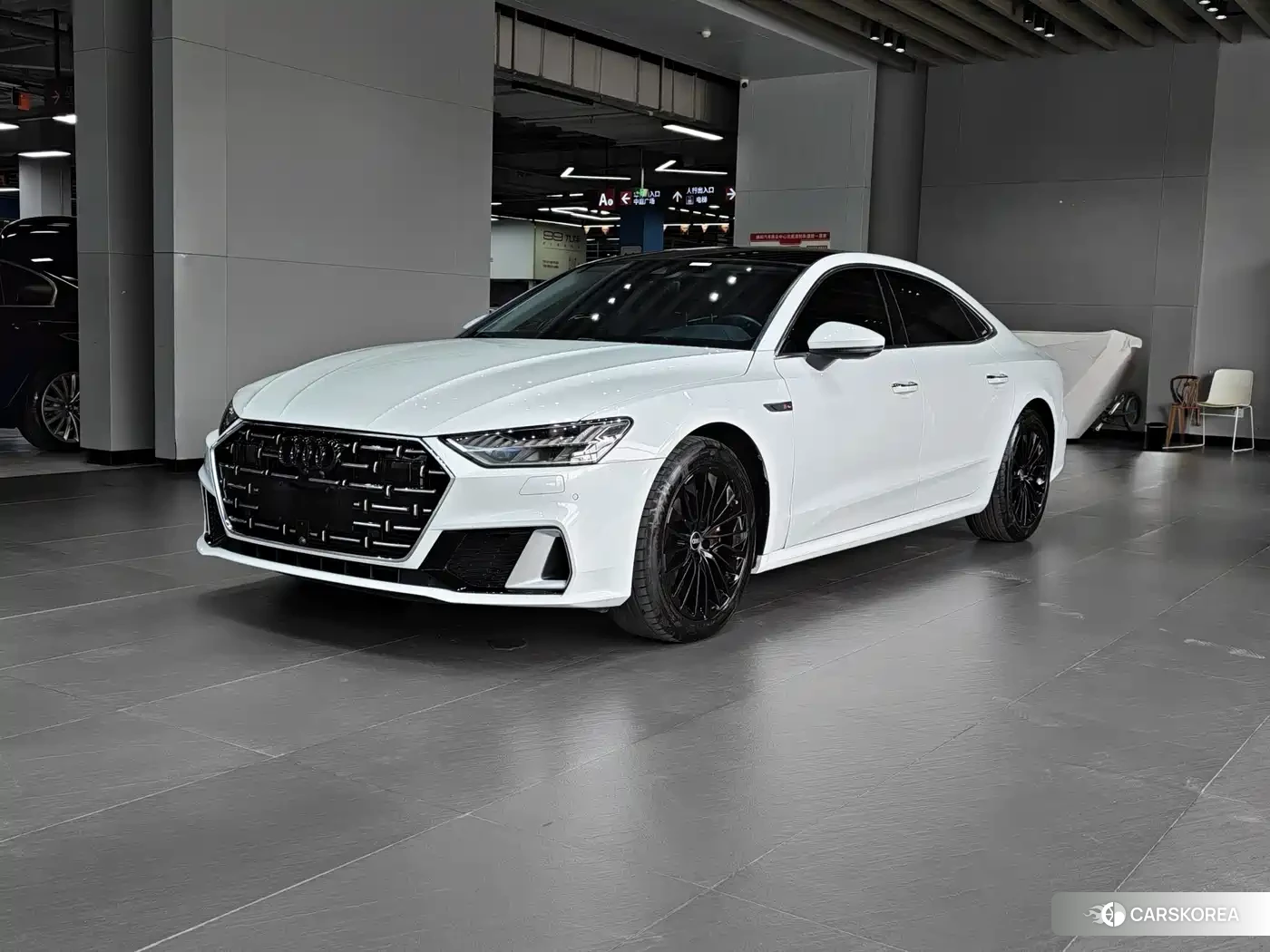 Audi A7L id 4628480 из Китая 16
