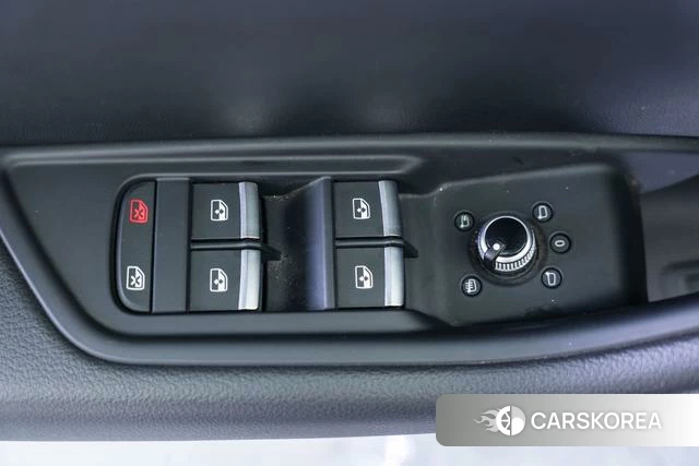 Audi A4L id 4263482 из Китая 19