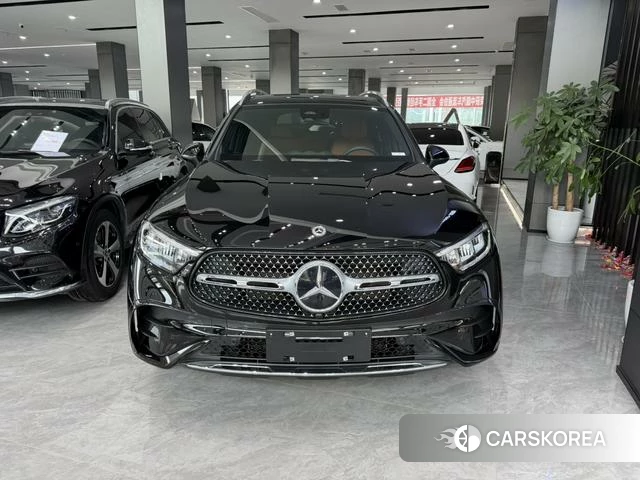 Mercedes-Benz GLC 2023 Черный из Китая, фото 3