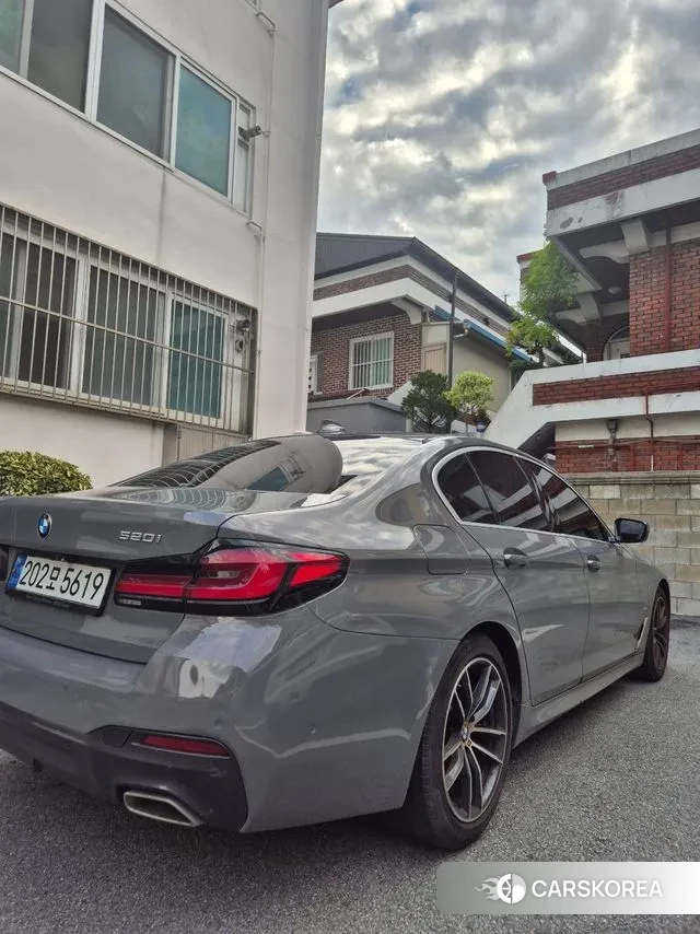 BMW 5 Series (G30) id 3137454 из Кореи 9