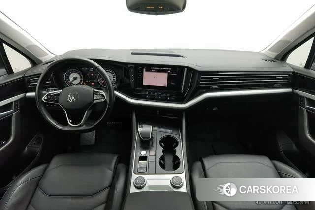 Volkswagen Touareg id 4210708 из Китая 17