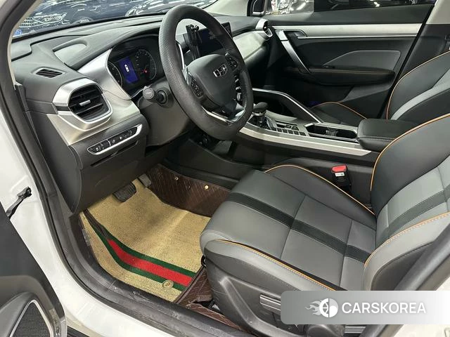Geely Automobile Binyue 2025 Белый из Китая, фото 3