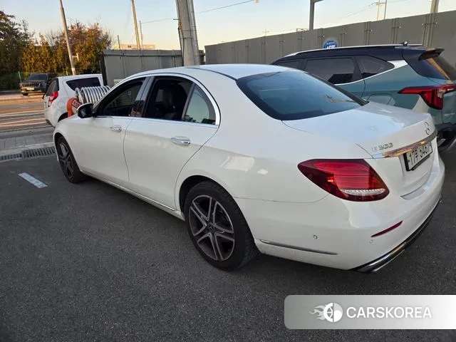 Mercedes-Benz E-Class W213 2018 Белый из Кореи, фото 4