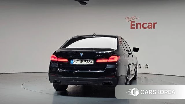 BMW 5 Series (G30) id 4409716 из Кореи 23