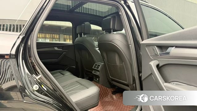 Audi Q5L id 4314516 из Китая 11