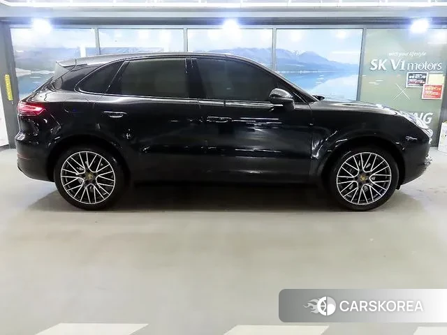 Porsche Cayenne (PO536) 2022 Черный из Кореи, фото 3