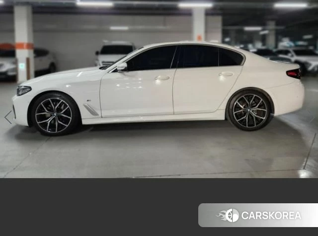 BMW 5 Series (G30) 2021 Белый из Кореи, фото 3