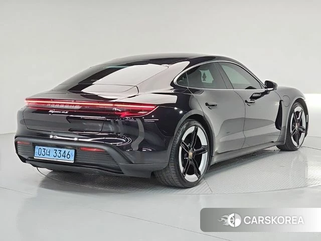 Porsche Taycan id 4493725 из Кореи 13