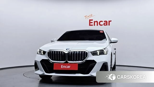 BMW 5 Series (G60) id 4279867 из Кореи 13