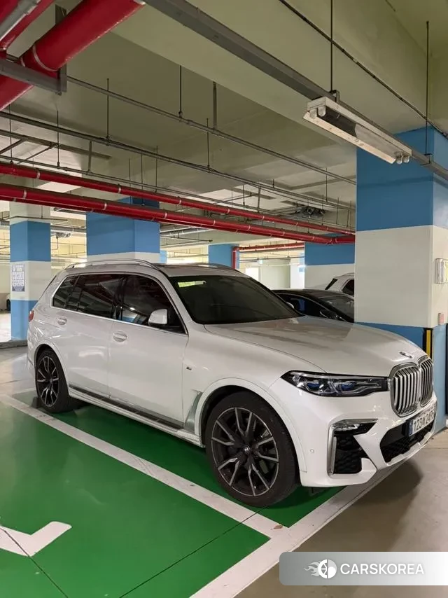 BMW X7 (G07) 2022 Белый из Кореи, фото 3