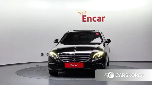 Mercedes-Benz E-Class W213 id 3033588 из Кореи 13