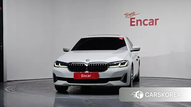 BMW 5 Series (G30) id 3597263 из Кореи 13