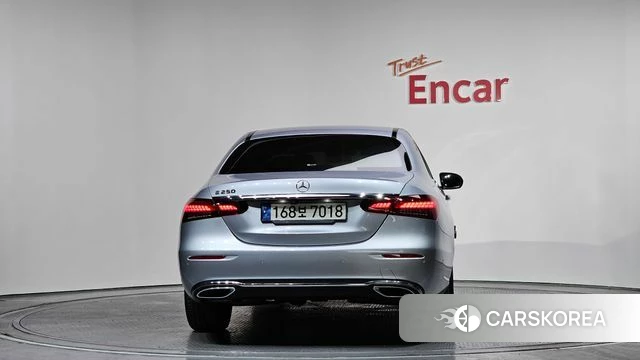 Mercedes-Benz E-Class W213 id 3812971 из Кореи 13