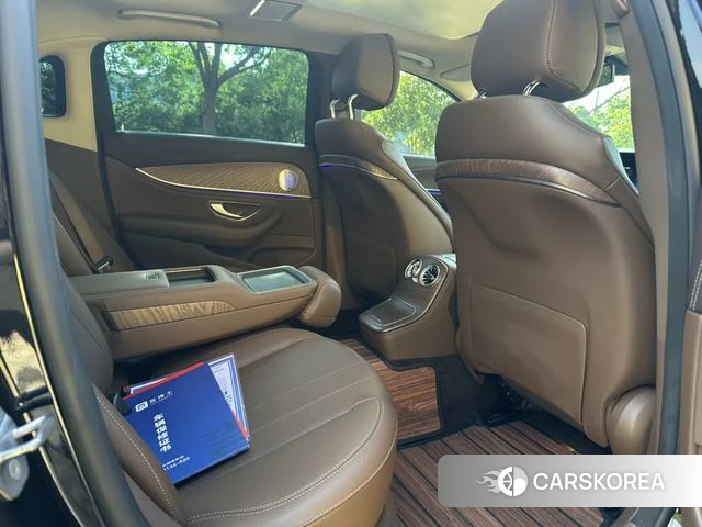 Mercedes-Benz E-class id 4334941 из Китая 10