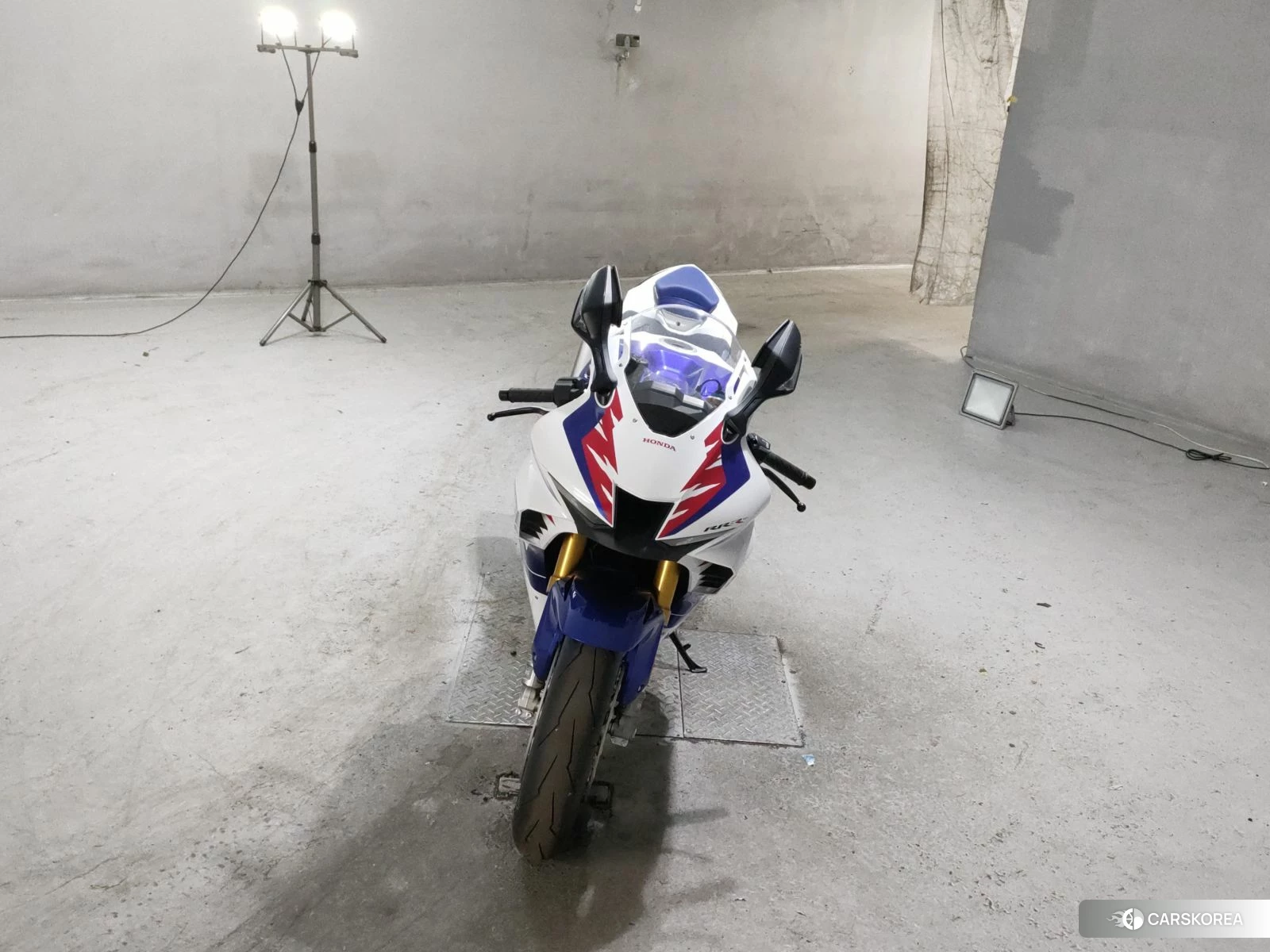 Проданный Honda CBR1000RR-R FIREBLADE SP 2022 из Японии, фото 5