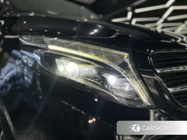 Mercedes-Benz V-class id 3890720 из Китая 22