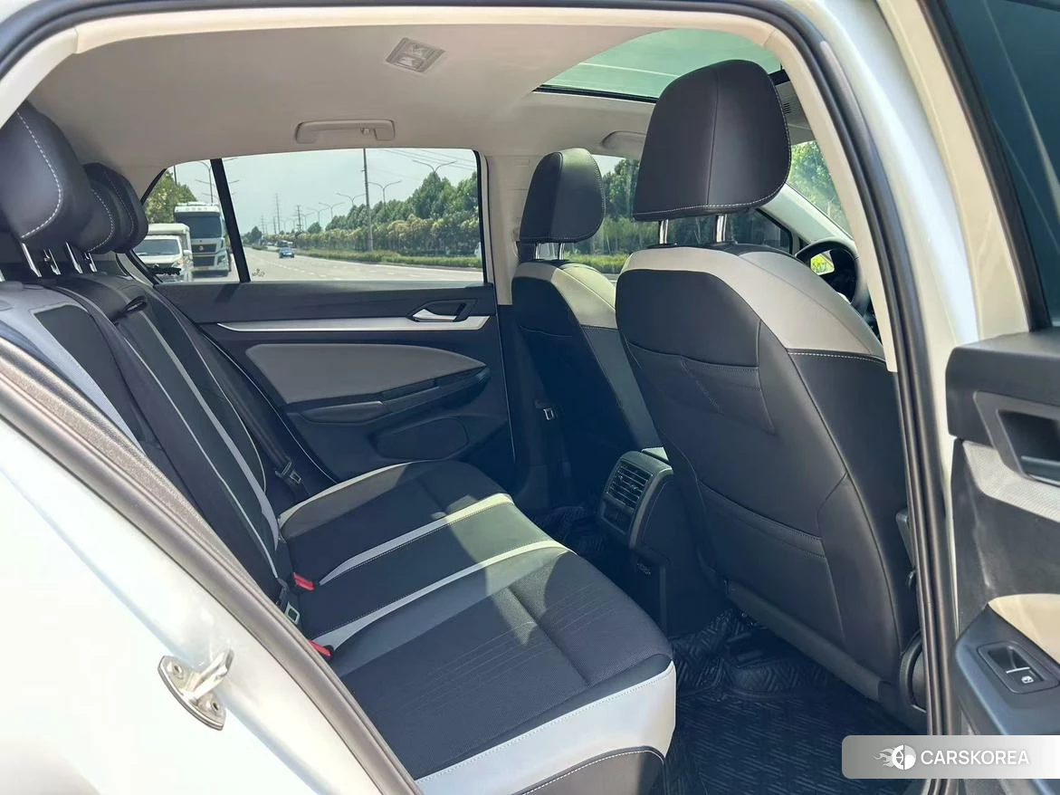 Volkswagen Golf 2020 Белый из Китая, фото 5