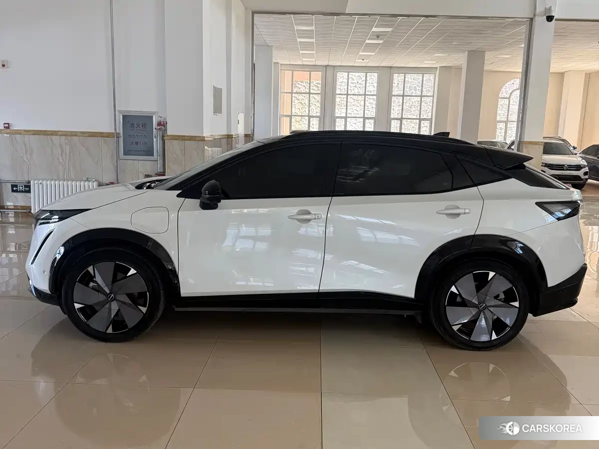 Nissan Ariya 2023 Белый из Китая, фото 3