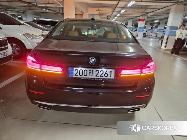 BMW 5 Series (G30) id 3819489 из Кореи 8