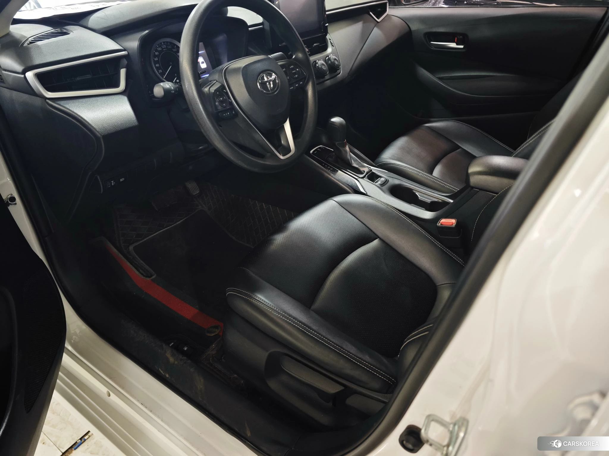 Toyota Corolla 2022 Белый из Китая, фото 3