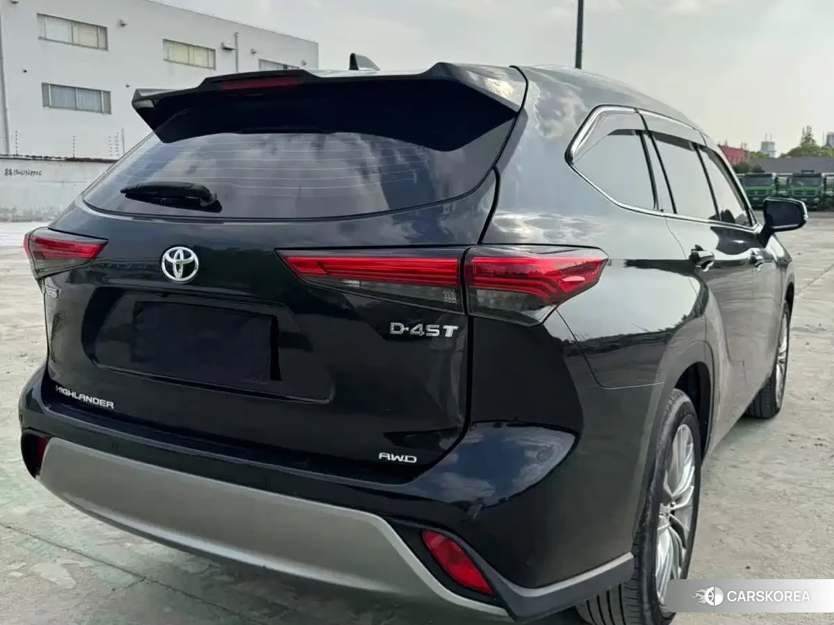 Toyota Highlander 2024 Черный из Китая, фото 3