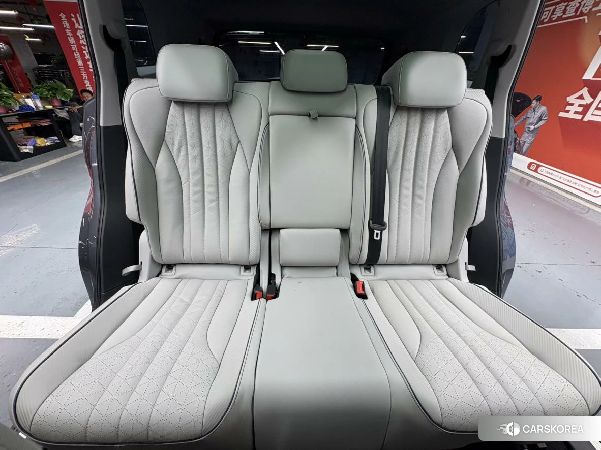 Volkswagen ID.6 X id 4452895 из Китая 14