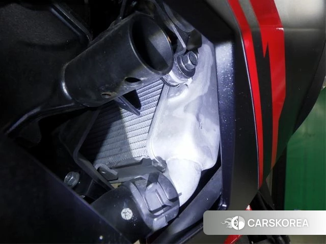 Engine photo