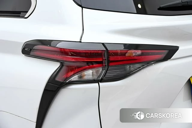Toyota Saina id 4261783 из Китая 13