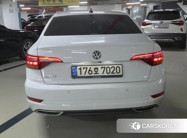 Volkswagen 7th Generation of Jetta 2021 Белый из Кореи, фото 3