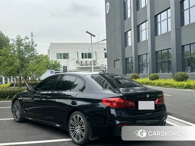 BMW 5 series 2019 Черный из Китая, фото 3