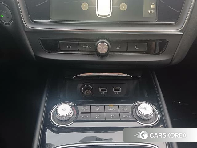 Roewe Ei5 id 3882329 из Китая 18