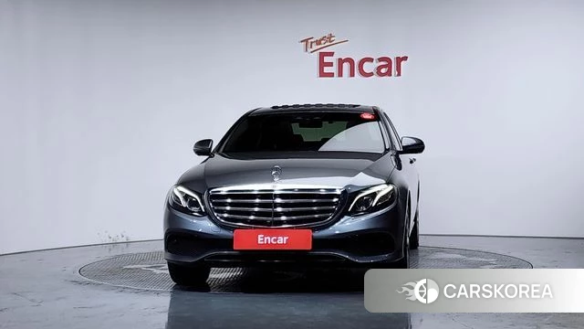 Mercedes-Benz E-Class W213 id 4605396 из Кореи 23