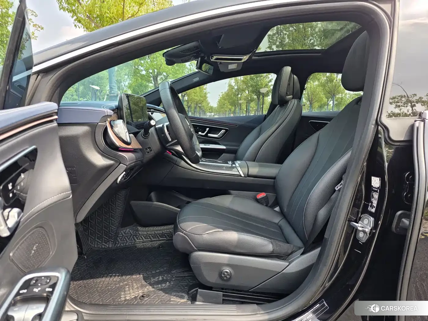 Mercedes-Benz EQE id 4679873 из Китая 16