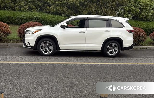 Toyota Highlander id 4241695 из Китая 8