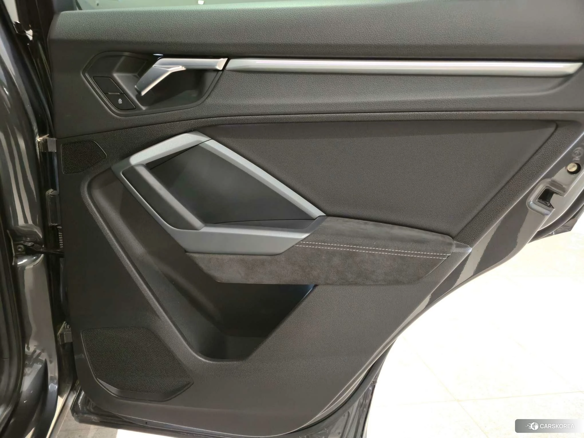 Audi Q3 Sportback id 4419494 из Китая 18