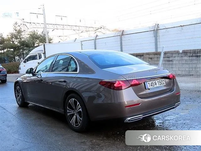 Mercedes-Benz E-Class W214 id 3512038 из Кореи 13