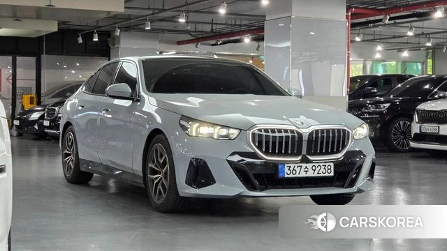 BMW 5 Series (G60) 2025 Серый из Кореи, фото 6