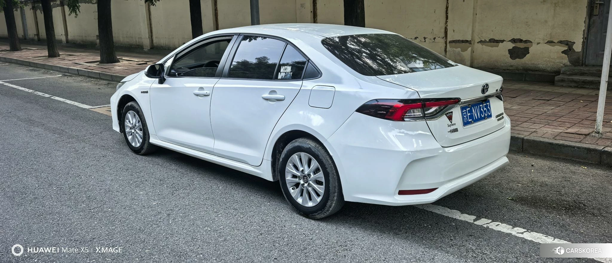 Toyota Corolla 2023 Белый из Китая, фото 3
