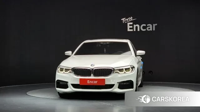 BMW 5 Series (G30) id 2902135 из Кореи 13
