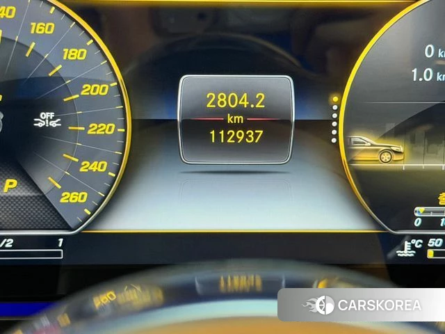 Mercedes-Benz E-Class W213 2018 Белый из Кореи, фото 5