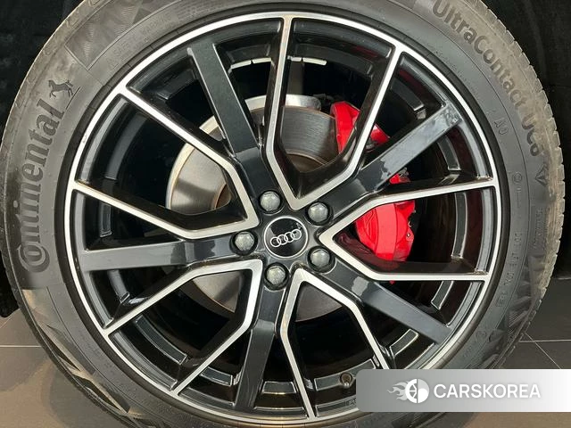 Audi Q5L id 4290620 из Китая 9