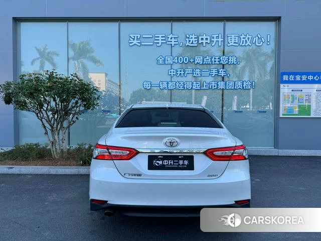 Toyota Camry 2021 Белый из Китая, фото 5