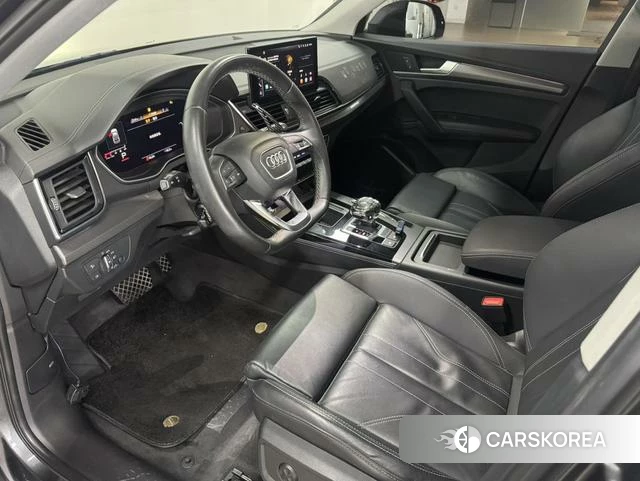 Audi Q5L 2022 Темно-серый из Китая, фото 5