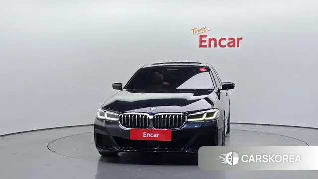 BMW 5 Series (G30) id 3011957 из Кореи 13