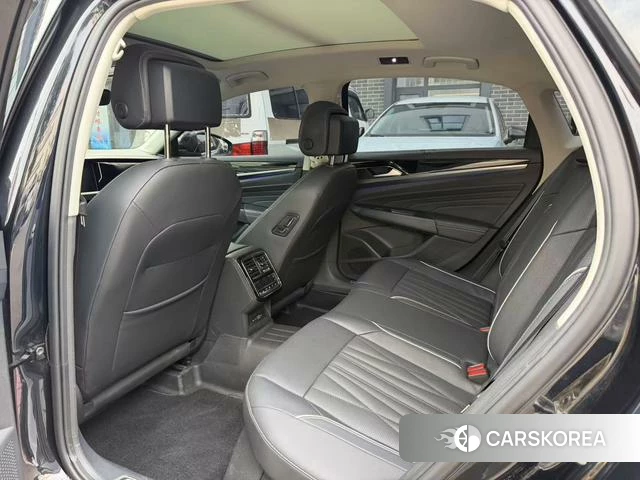 Volkswagen Passat 2023 Черный из Китая, фото 3